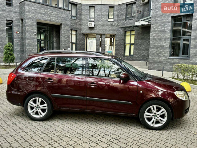 Червоний Шкода Фабія, об'ємом двигуна 1.6 л та пробігом 209 тис. км за 5200 $, фото 9 на Automoto.ua