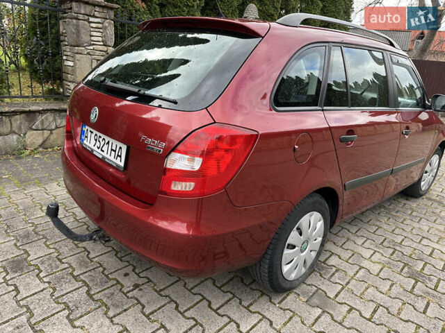 Красный Шкода Фабия, объемом двигателя 1.39 л и пробегом 182 тыс. км за 5500 $, фото 7 на Automoto.ua