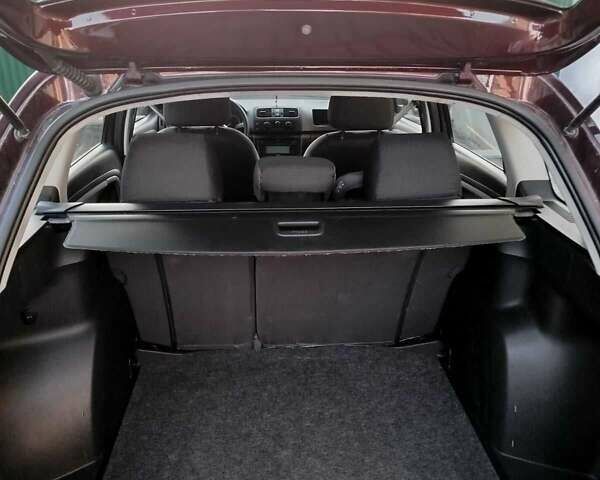 Червоний Шкода Фабія, об'ємом двигуна 1.4 л та пробігом 159 тис. км за 4950 $, фото 8 на Automoto.ua