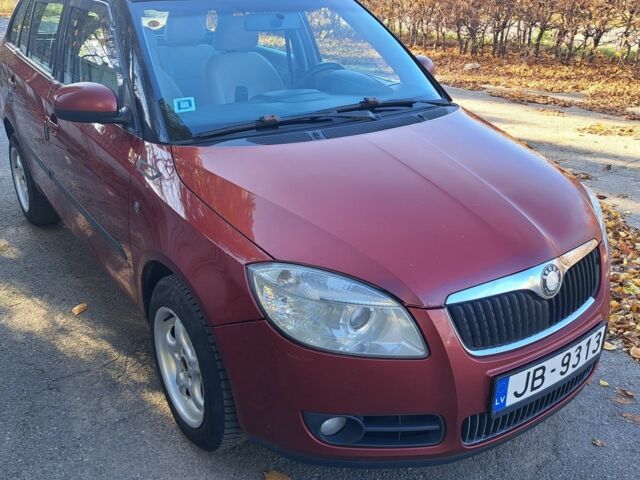 Червоний Шкода Фабія, об'ємом двигуна 0 л та пробігом 400 тис. км за 2450 $, фото 11 на Automoto.ua