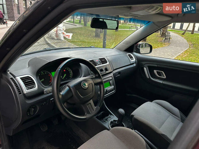 Червоний Шкода Фабія, об'ємом двигуна 1.6 л та пробігом 209 тис. км за 5200 $, фото 15 на Automoto.ua