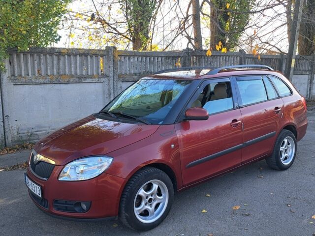 Червоний Шкода Фабія, об'ємом двигуна 0 л та пробігом 400 тис. км за 2450 $, фото 2 на Automoto.ua