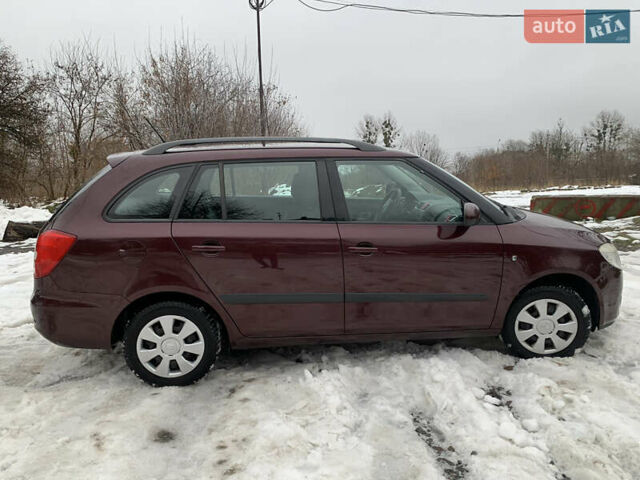Червоний Шкода Фабія, об'ємом двигуна 1.6 л та пробігом 275 тис. км за 5100 $, фото 8 на Automoto.ua