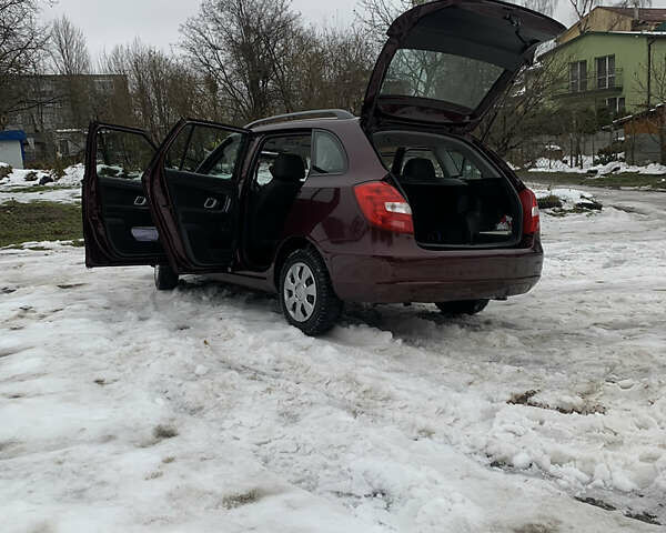 Червоний Шкода Фабія, об'ємом двигуна 1.6 л та пробігом 275 тис. км за 5100 $, фото 25 на Automoto.ua