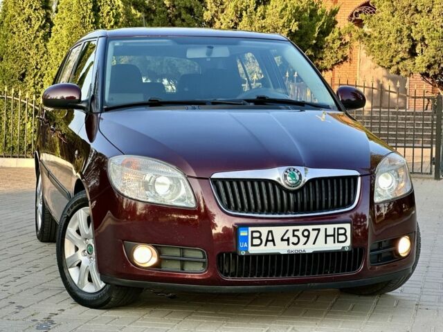 Красный Шкода Фабия, объемом двигателя 1.2 л и пробегом 197 тыс. км за 4950 $, фото 11 на Automoto.ua