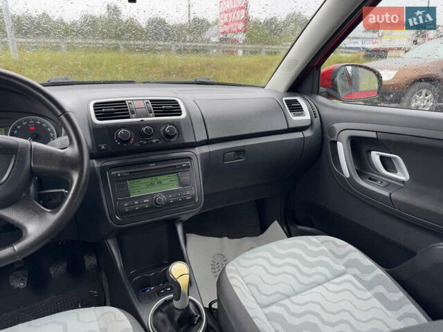 Червоний Шкода Фабія, об'ємом двигуна 1.9 л та пробігом 293 тис. км за 4999 $, фото 37 на Automoto.ua