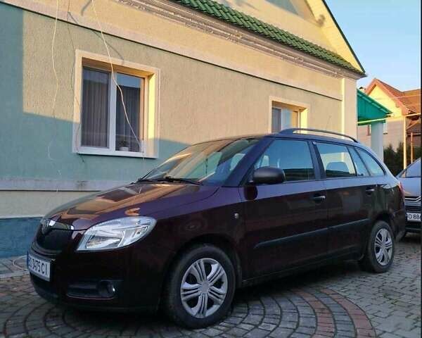 Червоний Шкода Фабія, об'ємом двигуна 1.4 л та пробігом 159 тис. км за 4950 $, фото 1 на Automoto.ua