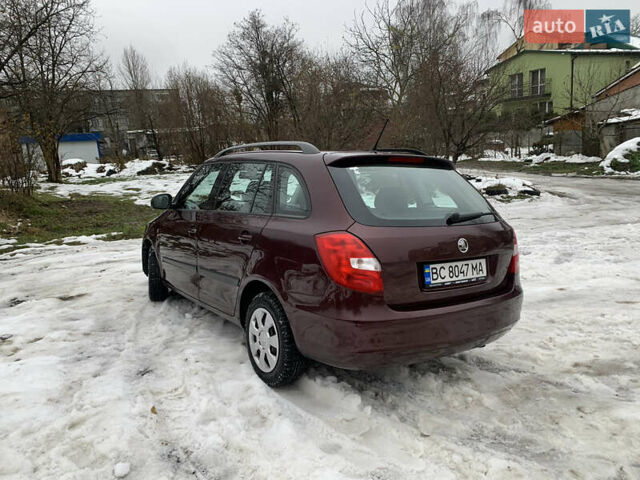 Червоний Шкода Фабія, об'ємом двигуна 1.6 л та пробігом 275 тис. км за 5100 $, фото 5 на Automoto.ua