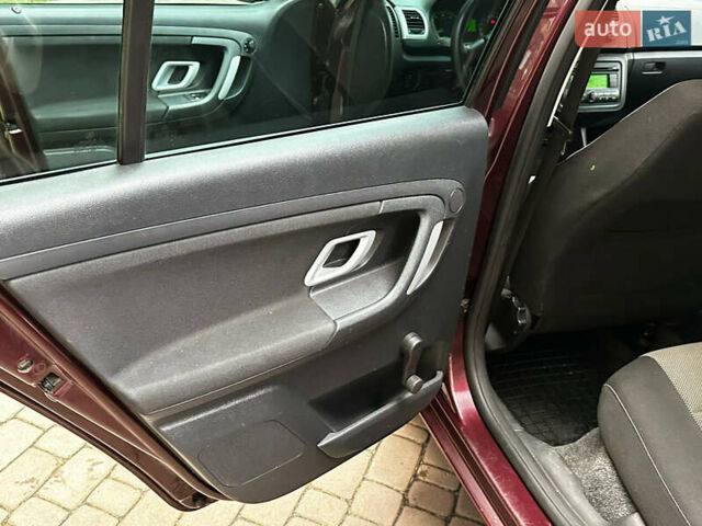 Червоний Шкода Фабія, об'ємом двигуна 1.6 л та пробігом 209 тис. км за 5200 $, фото 19 на Automoto.ua