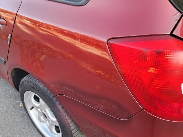 Червоний Шкода Фабія, об'ємом двигуна 0 л та пробігом 400 тис. км за 2450 $, фото 8 на Automoto.ua