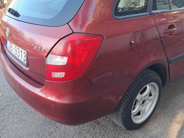 Червоний Шкода Фабія, об'ємом двигуна 0 л та пробігом 400 тис. км за 2450 $, фото 10 на Automoto.ua