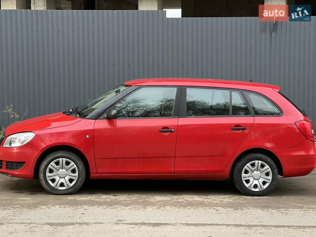 Червоний Шкода Фабія, об'ємом двигуна 1.39 л та пробігом 233 тис. км за 3550 $, фото 18 на Automoto.ua