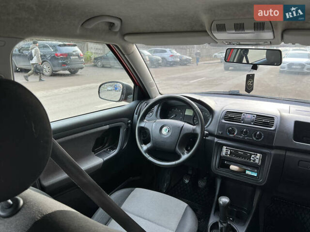 Червоний Шкода Фабія, об'ємом двигуна 1.39 л та пробігом 233 тис. км за 3550 $, фото 30 на Automoto.ua