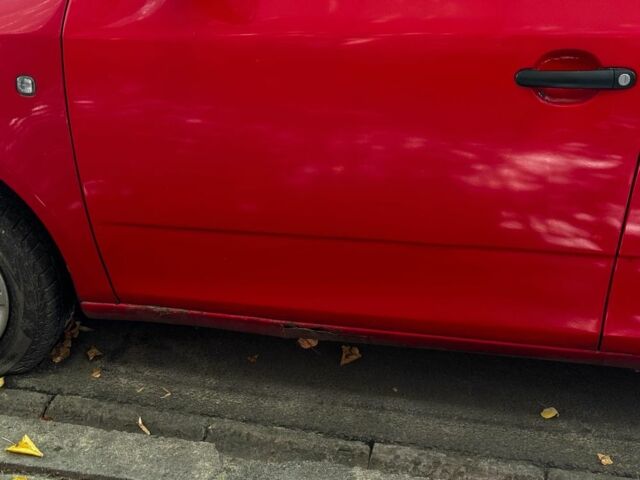 Червоний Шкода Фабія, об'ємом двигуна 1.4 л та пробігом 231 тис. км за 2300 $, фото 11 на Automoto.ua