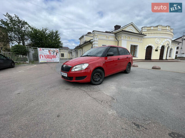 Червоний Шкода Фабія, об'ємом двигуна 1.39 л та пробігом 263 тис. км за 3600 $, фото 6 на Automoto.ua