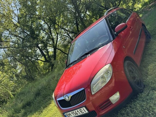 Красный Шкода Фабия, объемом двигателя 1.4 л и пробегом 324 тыс. км за 5200 $, фото 3 на Automoto.ua