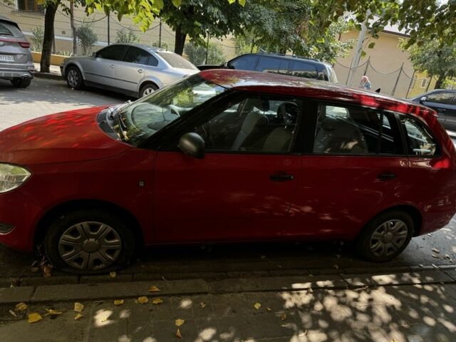 Червоний Шкода Фабія, об'ємом двигуна 1.4 л та пробігом 231 тис. км за 2300 $, фото 3 на Automoto.ua