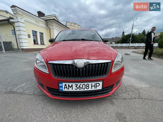 Червоний Шкода Фабія, об'ємом двигуна 1.39 л та пробігом 263 тис. км за 3600 $, фото 8 на Automoto.ua