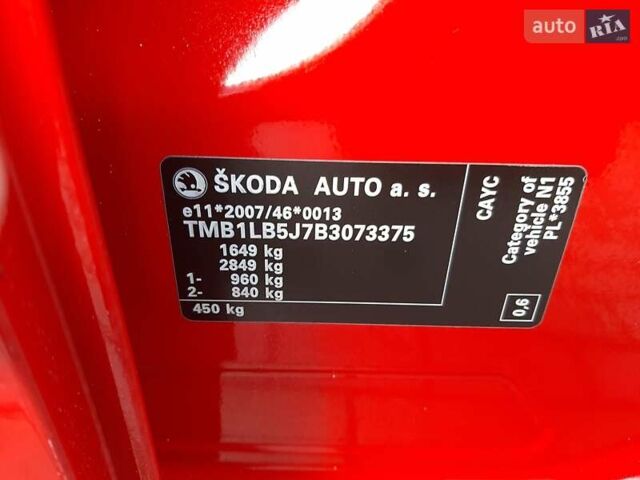Красный Шкода Фабия, объемом двигателя 1.6 л и пробегом 216 тыс. км за 5700 $, фото 17 на Automoto.ua
