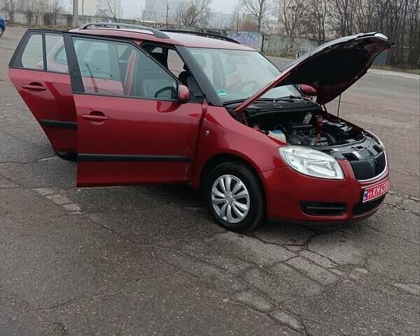 Червоний Шкода Фабія, об'ємом двигуна 1.6 л та пробігом 170 тис. км за 6550 $, фото 28 на Automoto.ua