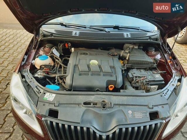 Шкода Фабия 2011 в Житомире на Automoto.ua Красный Шкода Фабия, объемом двигателя 1.2 л и пробегом 176 тыс. км за 6000 $, фото 17 на Automoto.ua