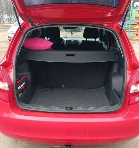 Червоний Шкода Фабія, об'ємом двигуна 1.6 л та пробігом 200 тис. км за 5100 $, фото 6 на Automoto.ua