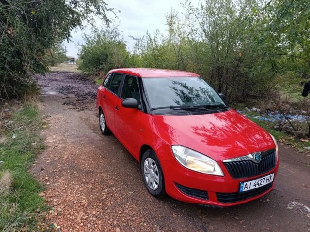 Красный Шкода Фабия, объемом двигателя 1.6 л и пробегом 217 тыс. км за 5200 $, фото 17 на Automoto.ua