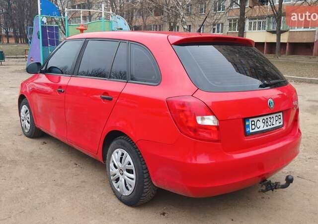Червоний Шкода Фабія, об'ємом двигуна 1.6 л та пробігом 200 тис. км за 5100 $, фото 5 на Automoto.ua