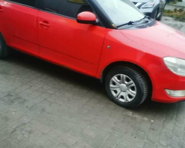 Красный Шкода Фабия, объемом двигателя 1.4 л и пробегом 232 тыс. км за 4699 $, фото 14 на Automoto.ua