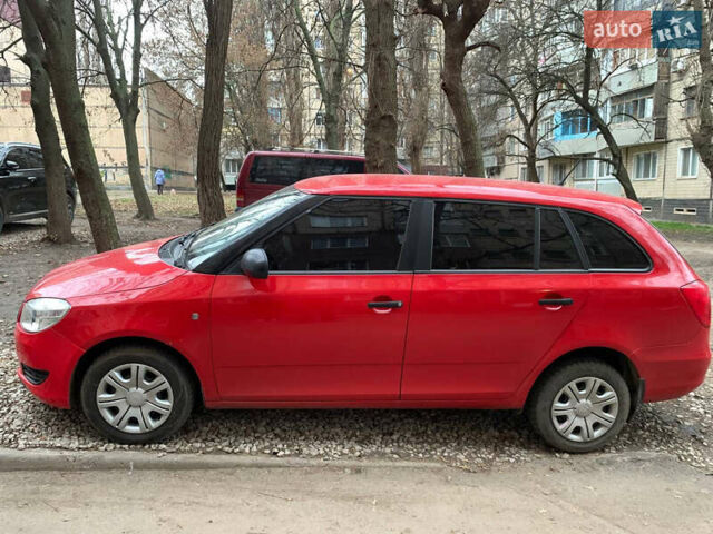 Червоний Шкода Фабія, об'ємом двигуна 1.6 л та пробігом 204 тис. км за 5500 $, фото 5 на Automoto.ua