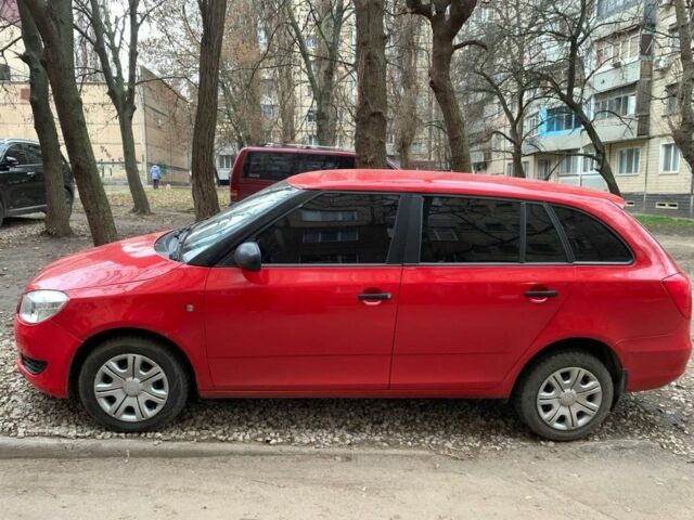 Червоний Шкода Фабія, об'ємом двигуна 1.6 л та пробігом 204 тис. км за 5500 $, фото 5 на Automoto.ua
