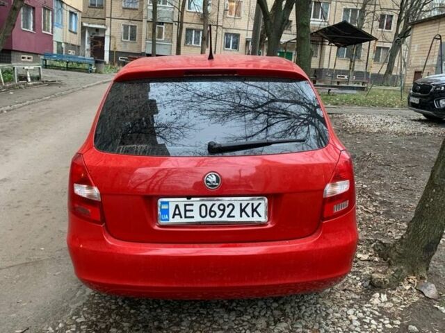 Червоний Шкода Фабія, об'ємом двигуна 1.6 л та пробігом 204 тис. км за 5500 $, фото 6 на Automoto.ua