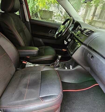 Шкода Фабія 2012 у Дніпро (Дніпропетровську) на Automoto.ua Червоний Шкода Фабія, об'ємом двигуна 1.2 л та пробігом 170 тис. км за 6700 $, фото 10 на Automoto.ua