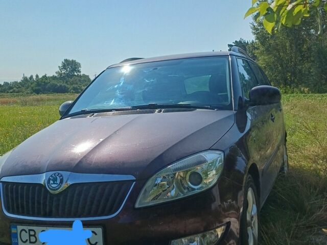 Красный Шкода Фабия, объемом двигателя 1.6 л и пробегом 290 тыс. км за 6500 $, фото 13 на Automoto.ua