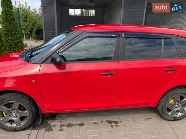 Шкода Фабия 2012 в Лозовой на Automoto.ua Красный Шкода Фабия, объемом двигателя 1.2 л и пробегом 256 тыс. км за 5600 $, фото 4 на Automoto.ua