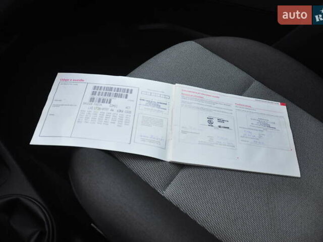 Червоний Шкода Фабія, об'ємом двигуна 1.39 л та пробігом 155 тис. км за 5900 $, фото 29 на Automoto.ua