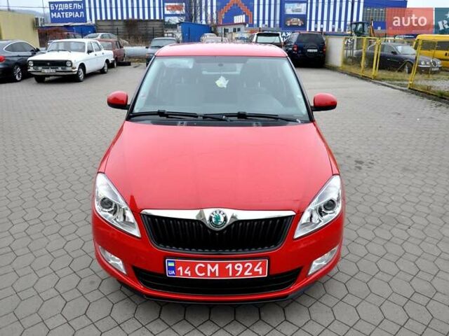 Червоний Шкода Фабія, об'ємом двигуна 1.39 л та пробігом 155 тис. км за 5900 $, фото 1 на Automoto.ua