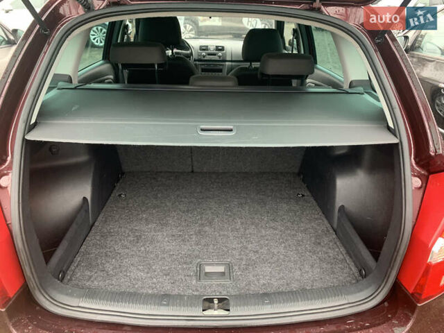 Красный Шкода Фабия, объемом двигателя 1.2 л и пробегом 222 тыс. км за 7800 $, фото 27 на Automoto.ua