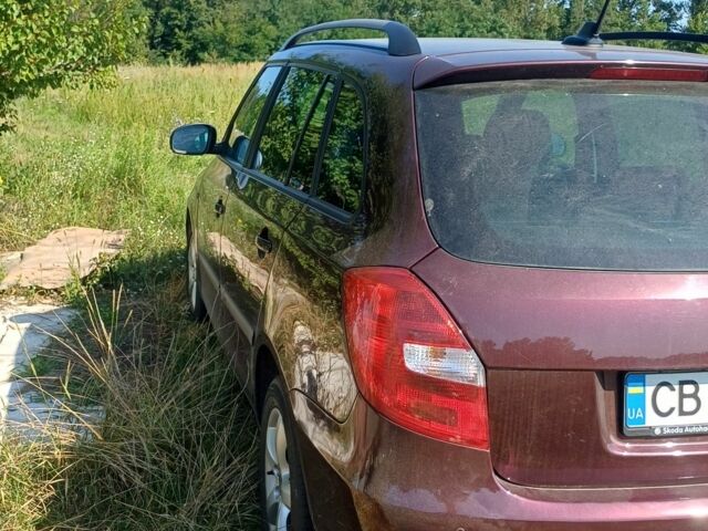 Красный Шкода Фабия, объемом двигателя 1.6 л и пробегом 290 тыс. км за 6500 $, фото 1 на Automoto.ua