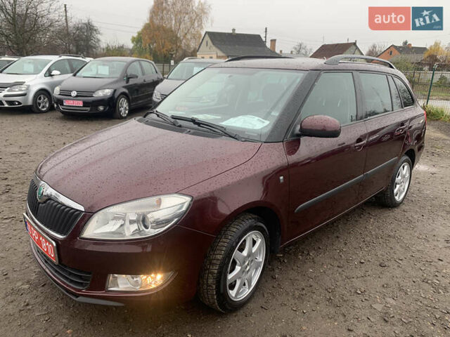 Красный Шкода Фабия, объемом двигателя 1.2 л и пробегом 222 тыс. км за 7800 $, фото 10 на Automoto.ua