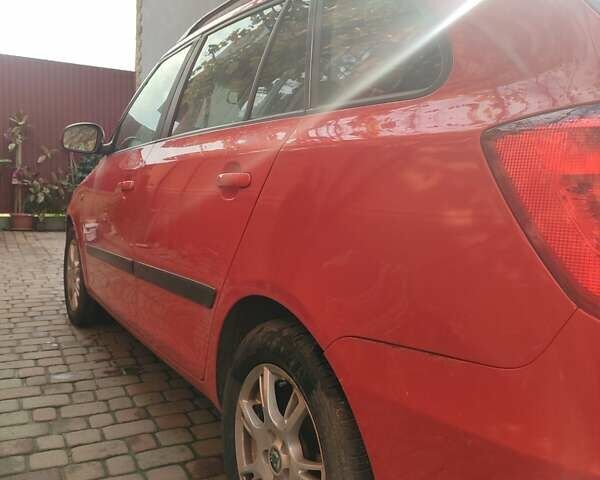 Червоний Шкода Фабія, об'ємом двигуна 1.2 л та пробігом 139 тис. км за 5300 $, фото 2 на Automoto.ua