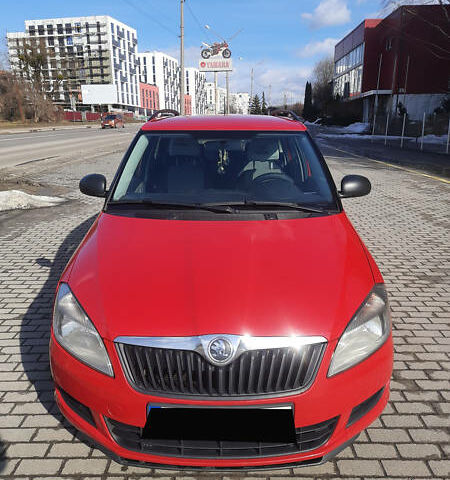 Красный Шкода Фабия, объемом двигателя 1.6 л и пробегом 172 тыс. км за 7000 $, фото 8 на Automoto.ua