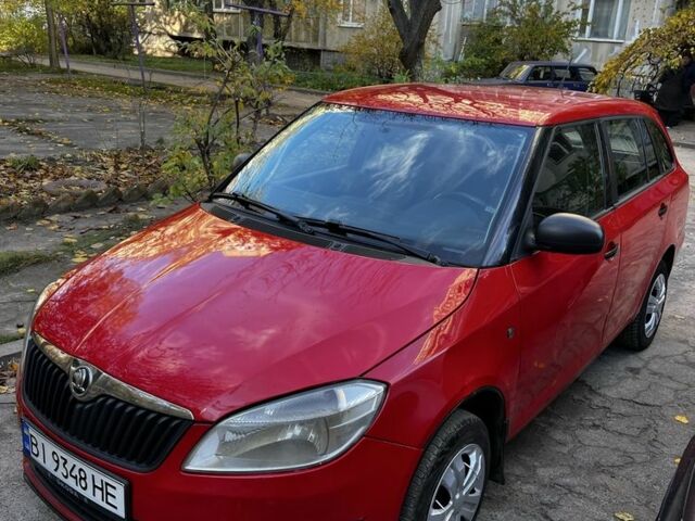 Червоний Шкода Фабія, об'ємом двигуна 1.2 л та пробігом 300 тис. км за 4200 $, фото 8 на Automoto.ua