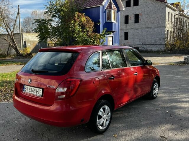 Червоний Шкода Фабія, об'ємом двигуна 1.2 л та пробігом 300 тис. км за 4200 $, фото 10 на Automoto.ua