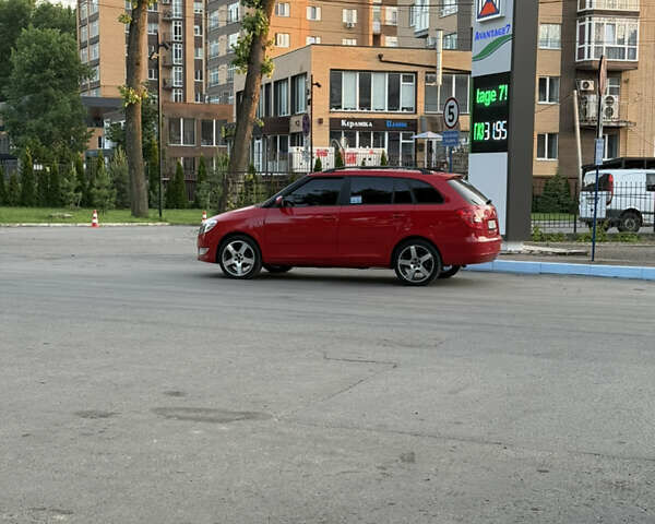 Красный Шкода Фабия, объемом двигателя 1.2 л и пробегом 300 тыс. км за 6500 $, фото 14 на Automoto.ua