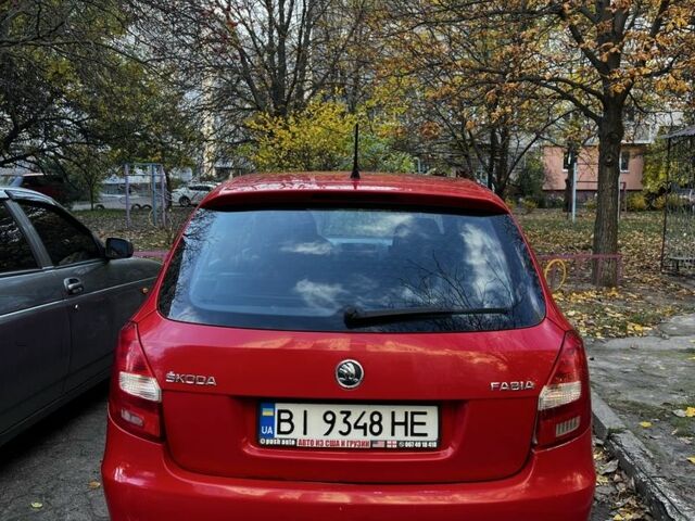 Червоний Шкода Фабія, об'ємом двигуна 1.2 л та пробігом 300 тис. км за 4200 $, фото 6 на Automoto.ua