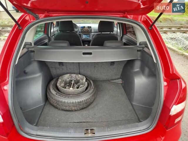 Червоний Шкода Фабія, об'ємом двигуна 1.4 л та пробігом 216 тис. км за 4700 $, фото 7 на Automoto.ua