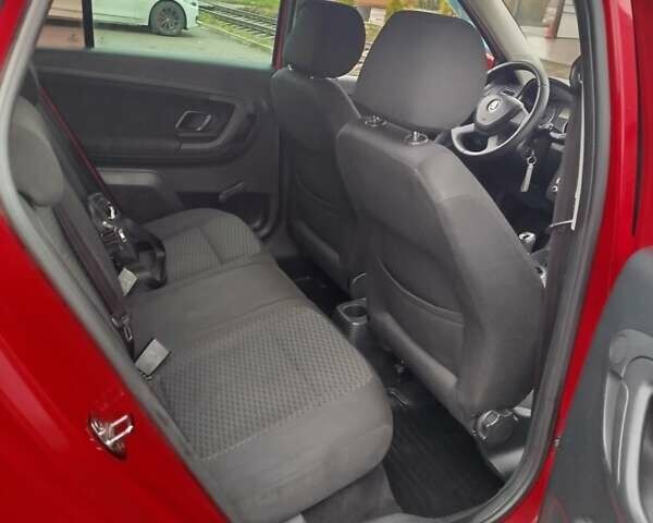 Червоний Шкода Фабія, об'ємом двигуна 1.4 л та пробігом 216 тис. км за 4700 $, фото 1 на Automoto.ua