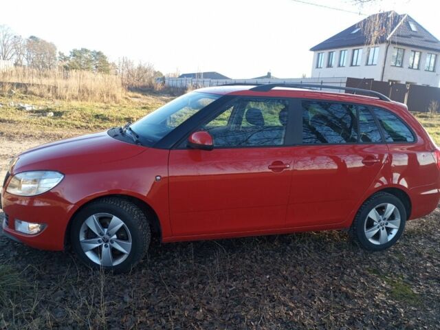 Красный Шкода Фабия, объемом двигателя 0 л и пробегом 235 тыс. км за 7800 $, фото 3 на Automoto.ua