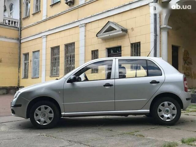 Шкода Фабія, об'ємом двигуна 1.2 л та пробігом 46 тис. км за 5590 $, фото 5 на Automoto.ua